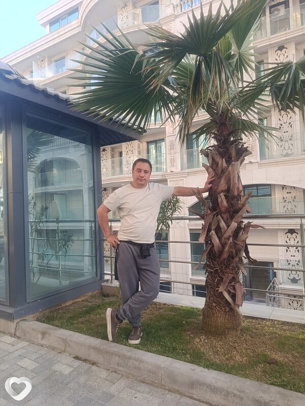 Аброр, 32, Адлер — анкета №4682471