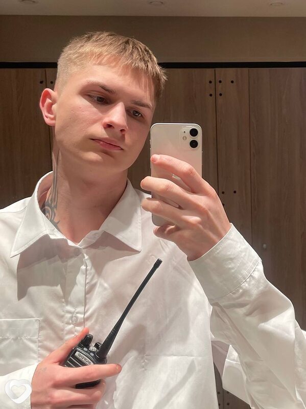 Артем, 21, Витебске — анкета №4683669