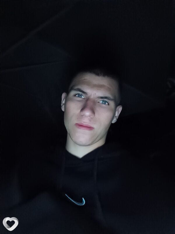 Денис, 21, Минске — анкета №4683434