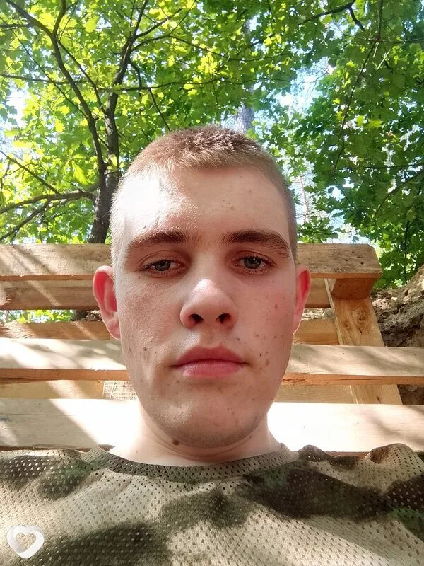 Владимир, 20, Барнауле — анкета №4690708