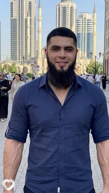 Алик, 26, Москве — анкета №4690561