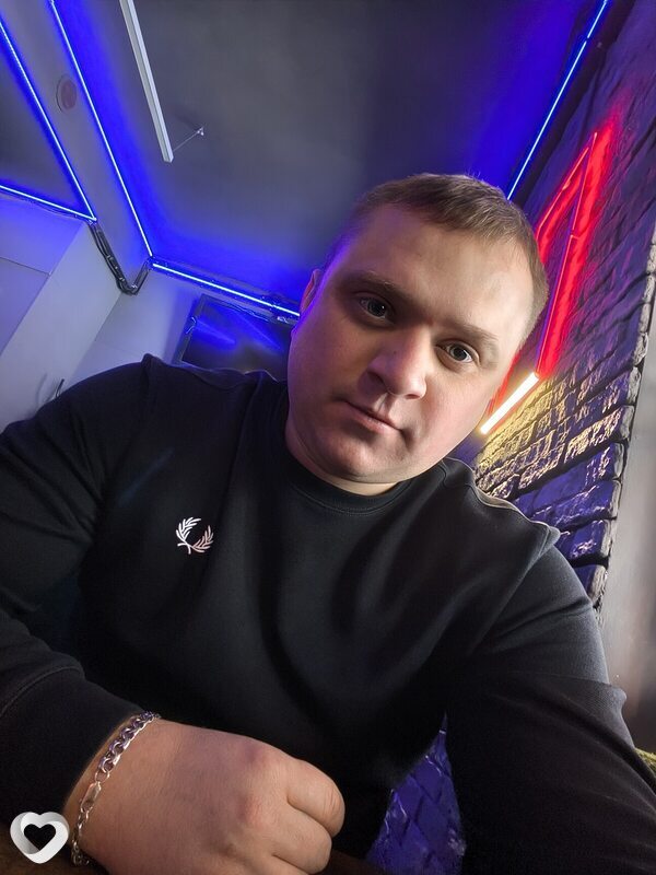 Максим, Несвиж