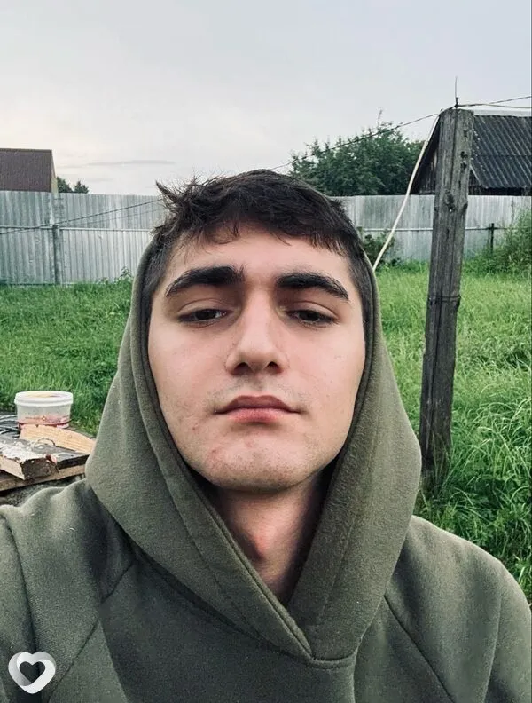 Эд, 21, Москве — анкета №4690844