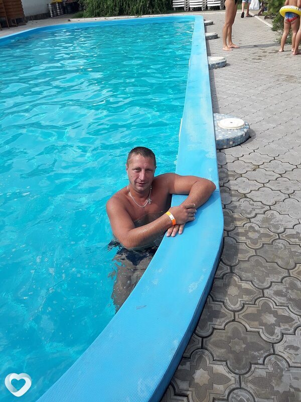 Роман, Харцызск