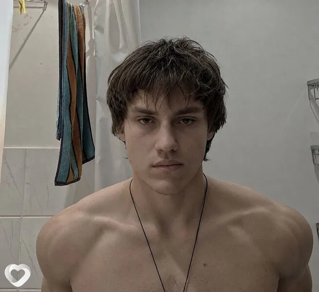 Иван, 20, Москве — анкета №4691222