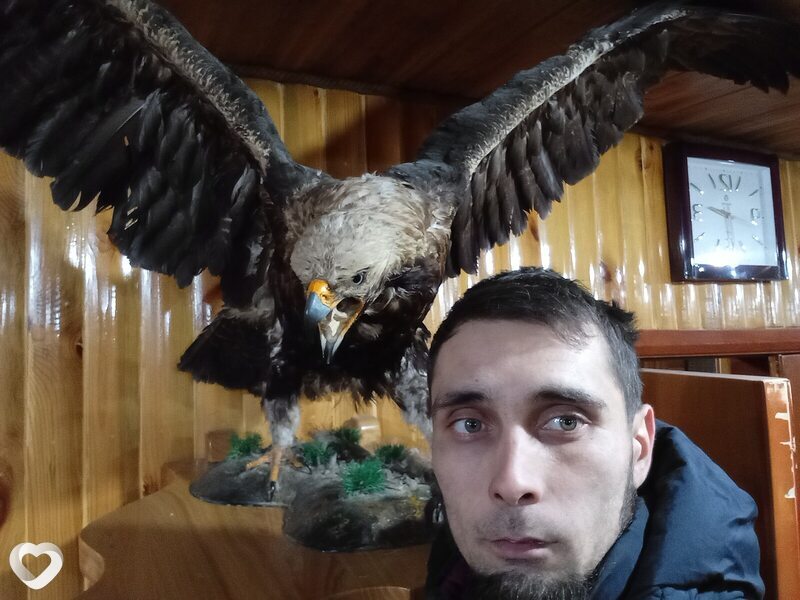 Артём, Тараз