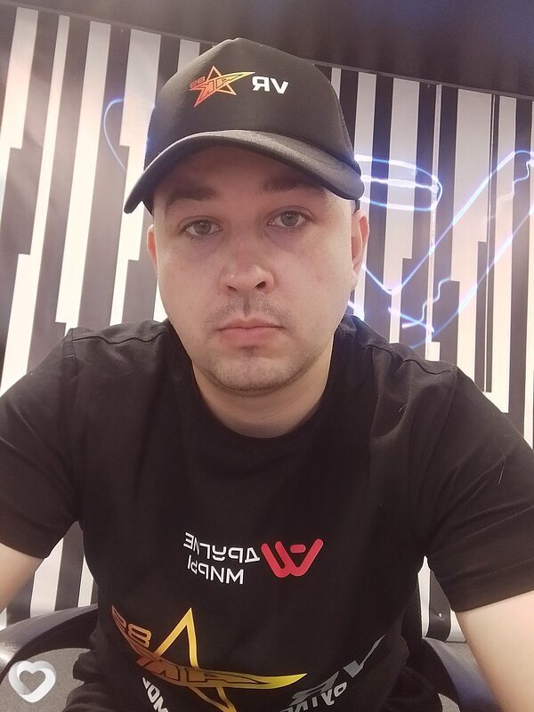Денис, Ефремов