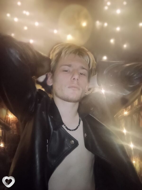 Max, Плюсса