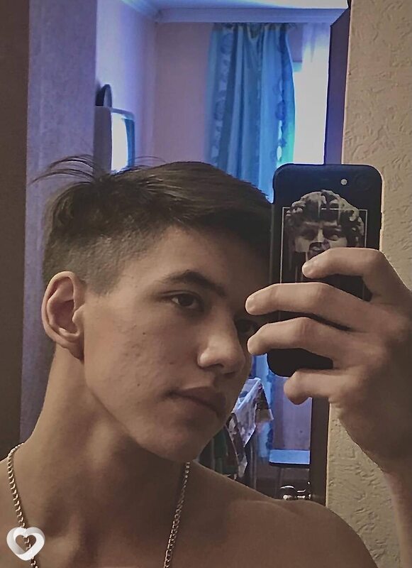 Виктор, 22, Энгельсе — анкета №4694472