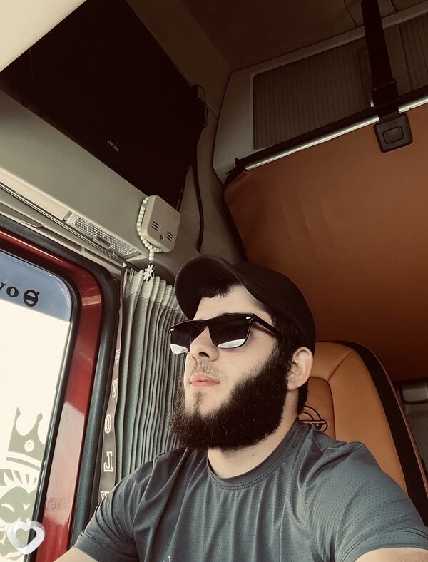 Ali, Кобрин