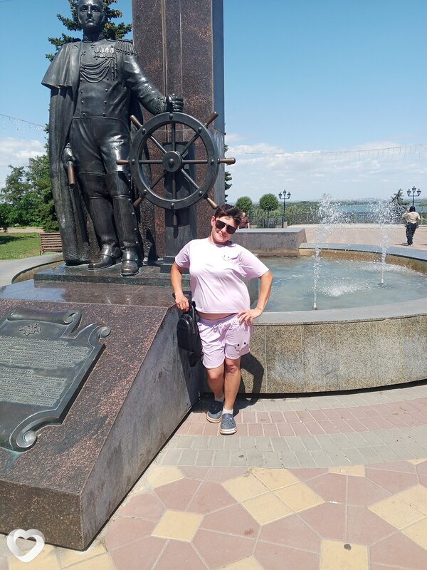 Анюта, Азов