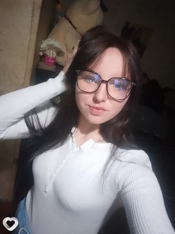 Аня, 22, Гомеле — анкета №4700942
