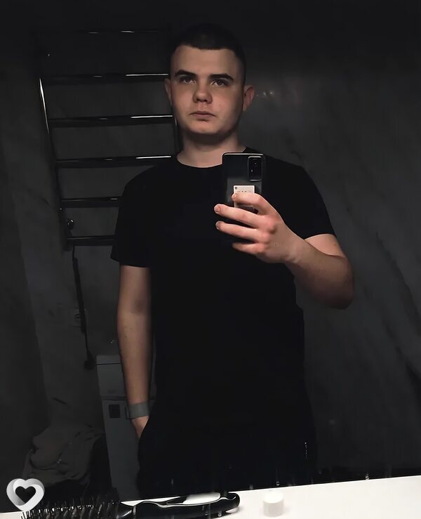Діма, 18, Киеве — анкета №4701888