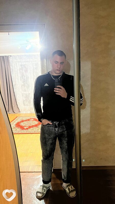 Владимир, 21, Гомеле — анкета №4701795