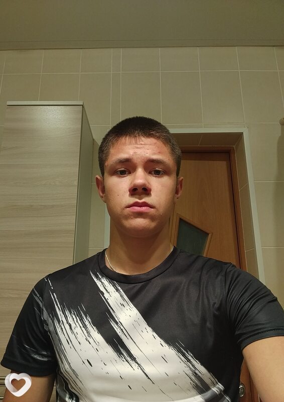Артем, Псков