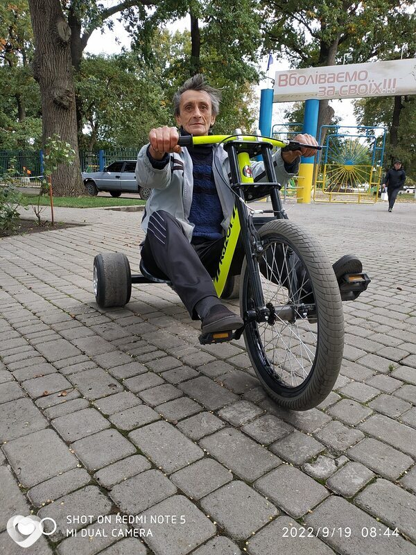 Виктор, Полтава
