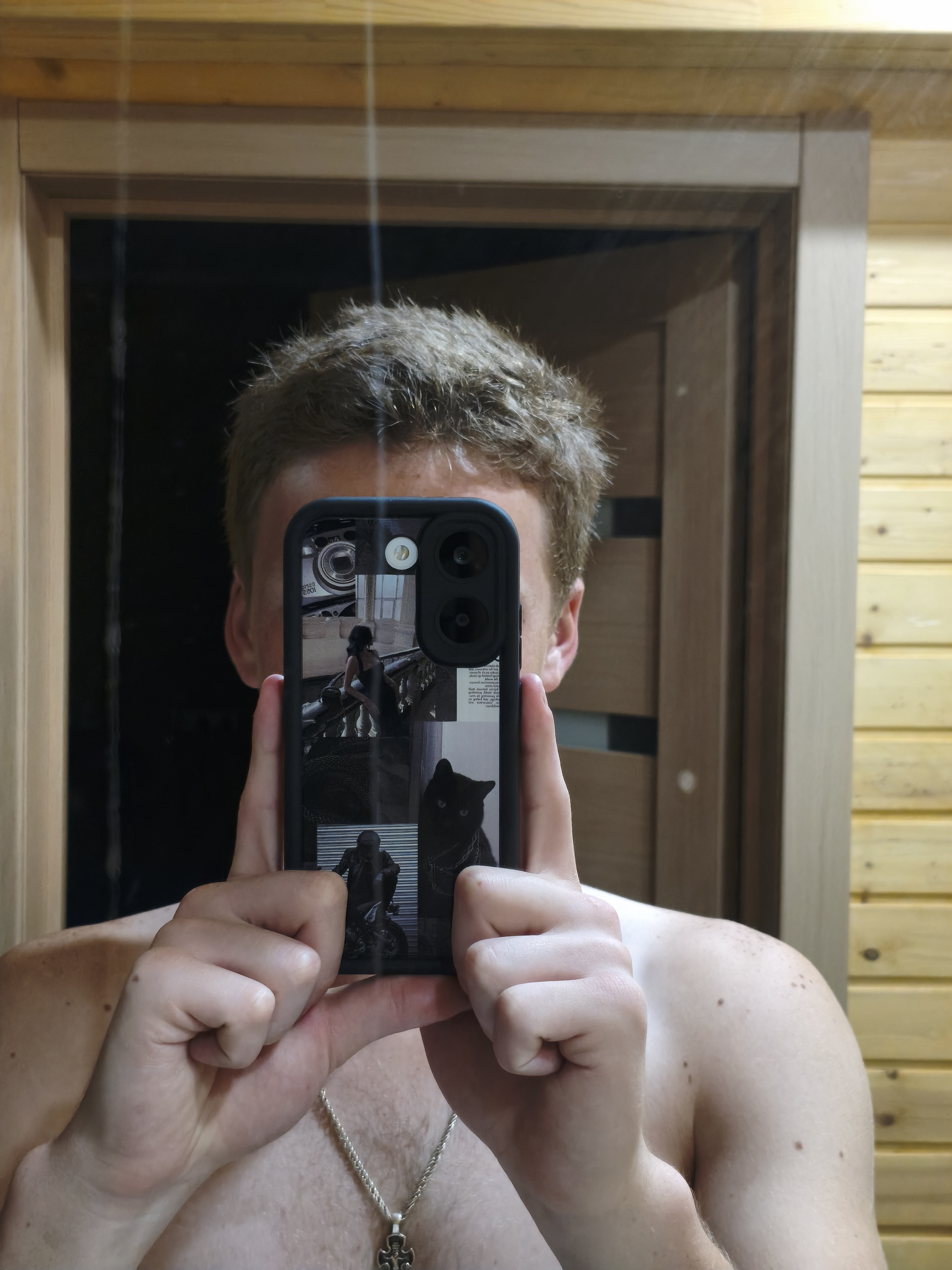 Артемий, 18, в Перми — анкета №4706970